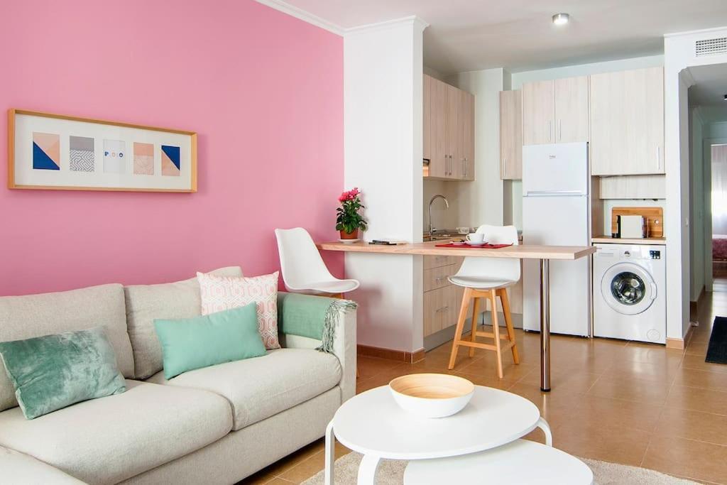 Sentirse En Casa Lejos De Casa. Apartamento 2. Алмерия Екстериор снимка