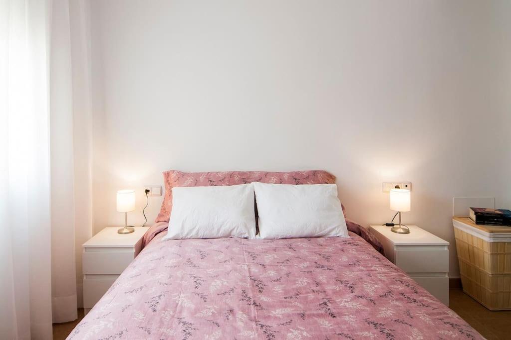Sentirse En Casa Lejos De Casa. Apartamento 2. Алмерия Екстериор снимка